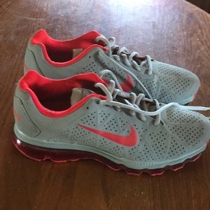 Nike Air Max Sneakers